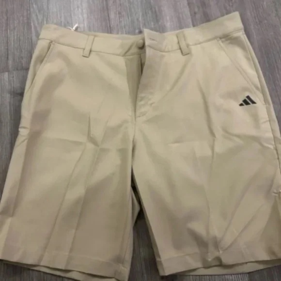 Adidas golf Shorts tan with black New with tags size 32 - Picture 4 of 4